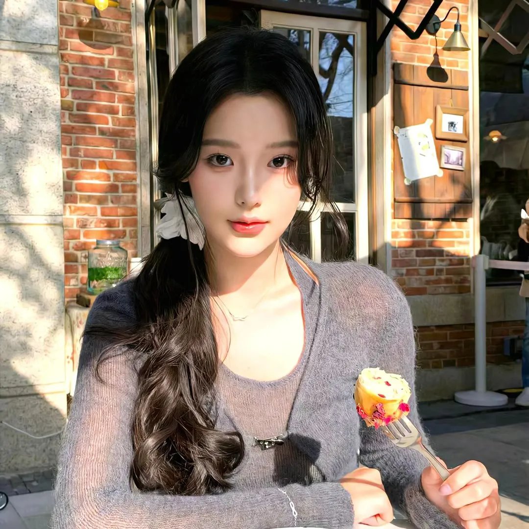 敦君与女朋友